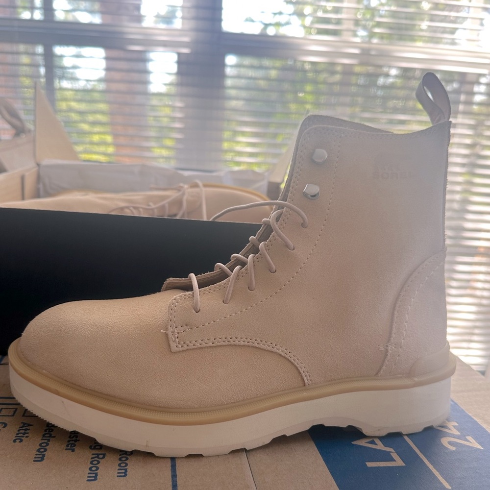 Sorel Hi-Line Lace Boots